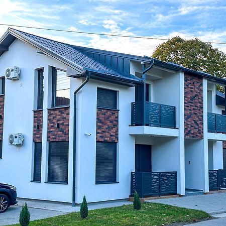Kiko Apartmani Lux Zrenjanin Exterior photo