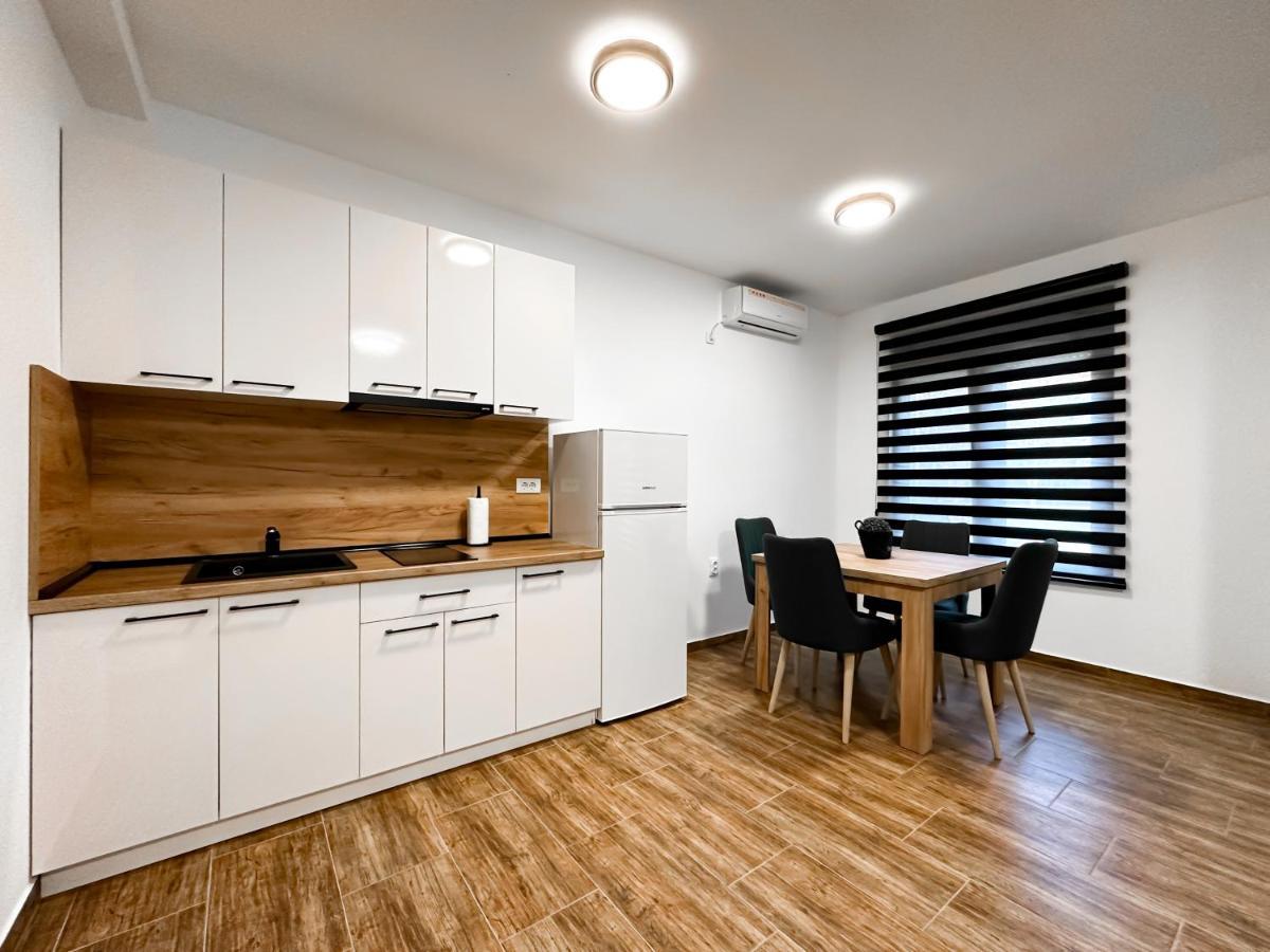 Kiko Apartmani Lux Zrenjanin Exterior photo