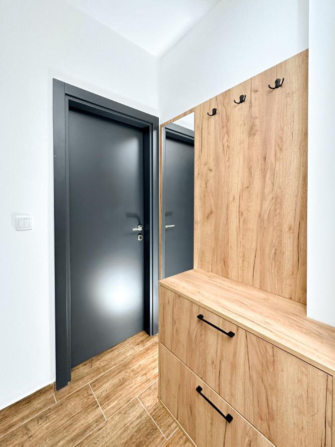 Kiko Apartmani Lux Zrenjanin Exterior photo