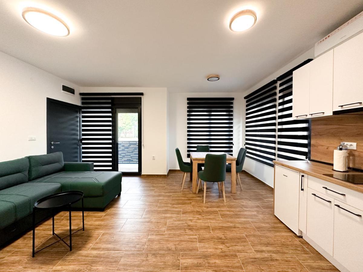 Kiko Apartmani Lux Zrenjanin Exterior photo