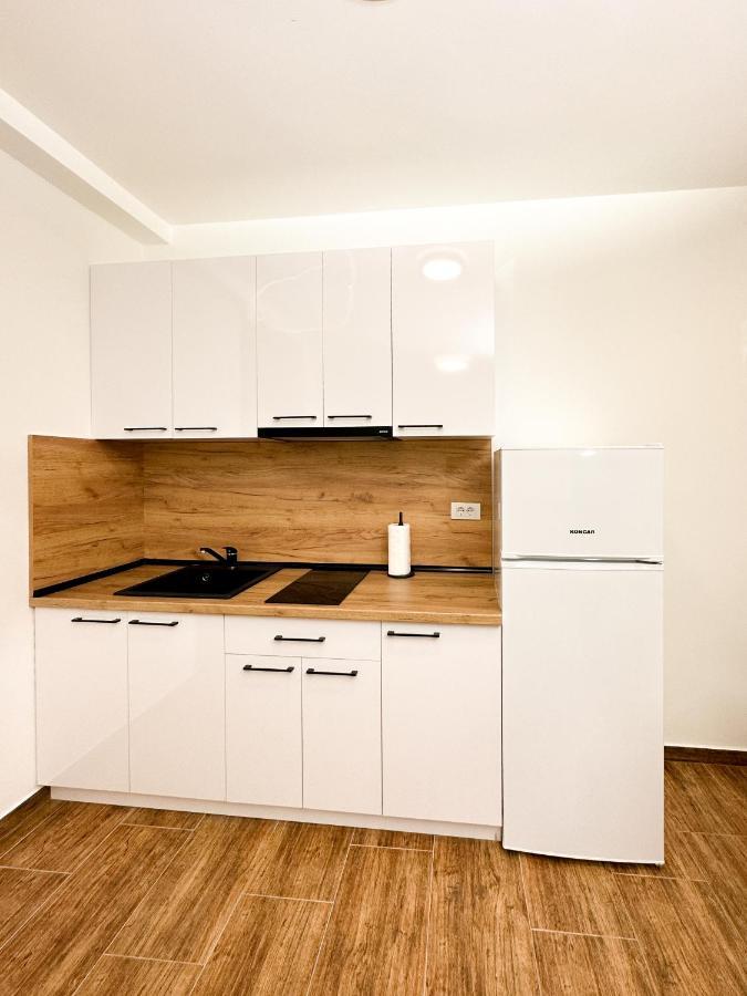 Kiko Apartmani Lux Zrenjanin Exterior photo