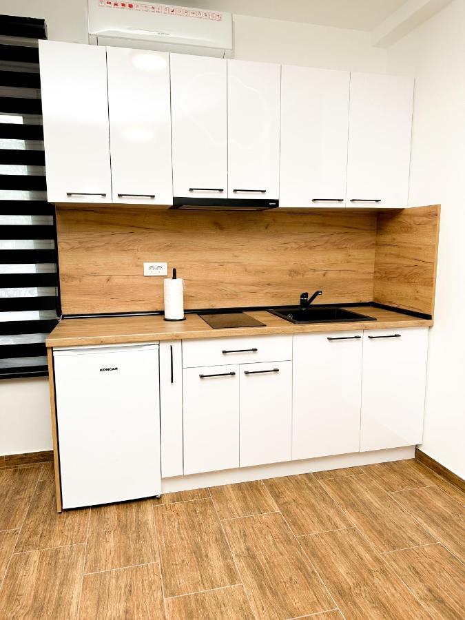 Kiko Apartmani Lux Zrenjanin Exterior photo
