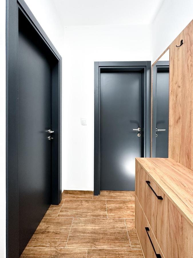 Kiko Apartmani Lux Zrenjanin Exterior photo