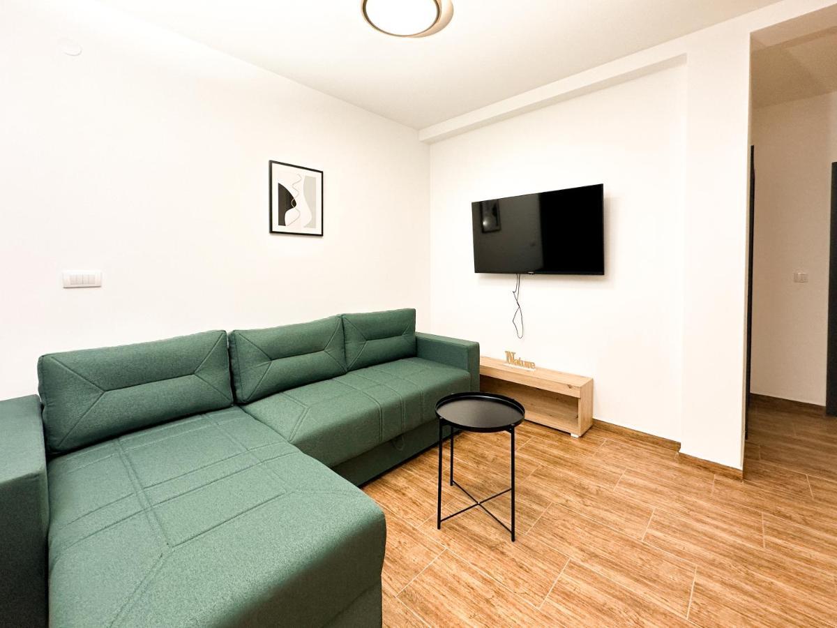 Kiko Apartmani Lux Zrenjanin Exterior photo