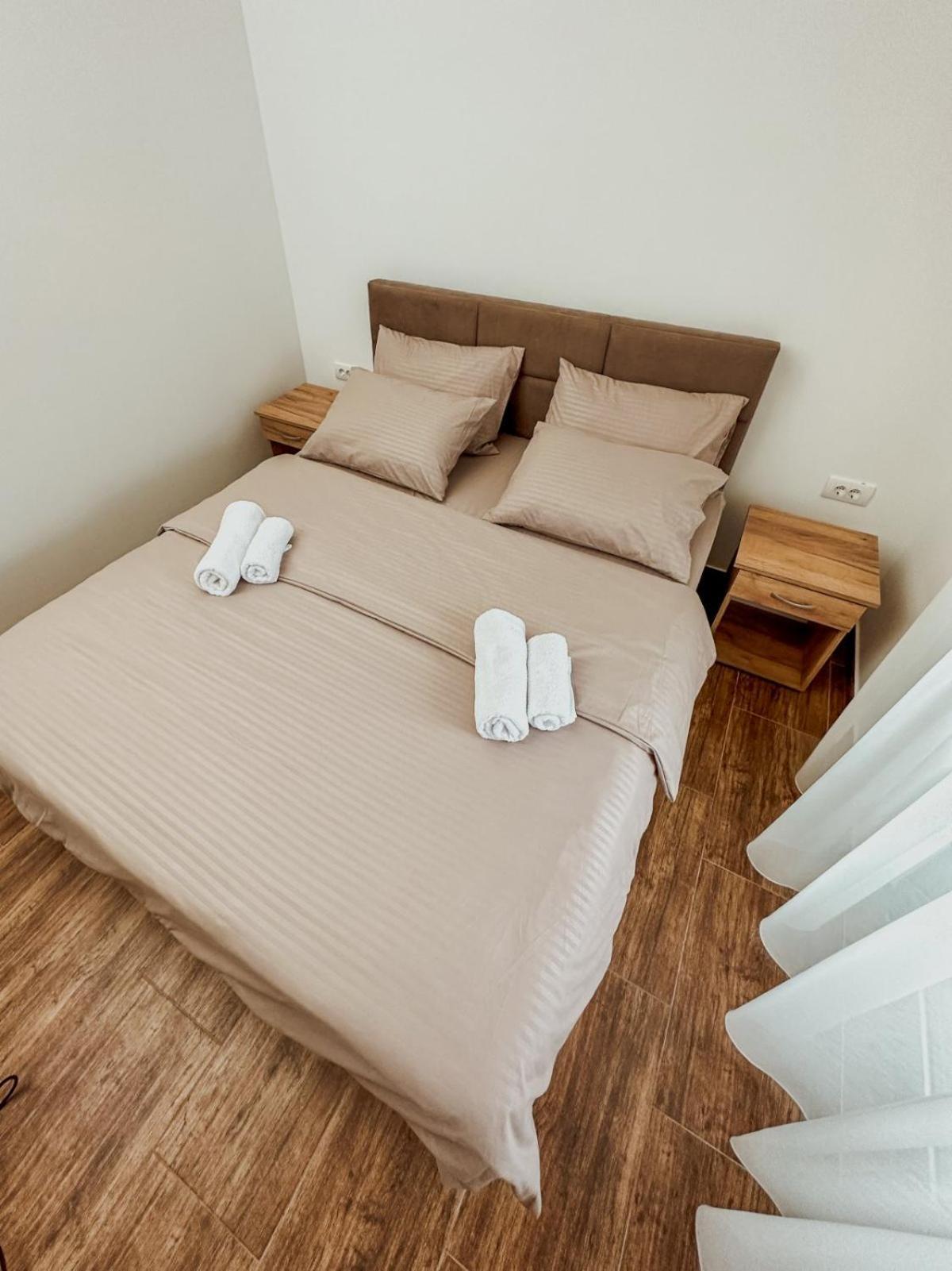 Kiko Apartmani Lux Zrenjanin Exterior photo